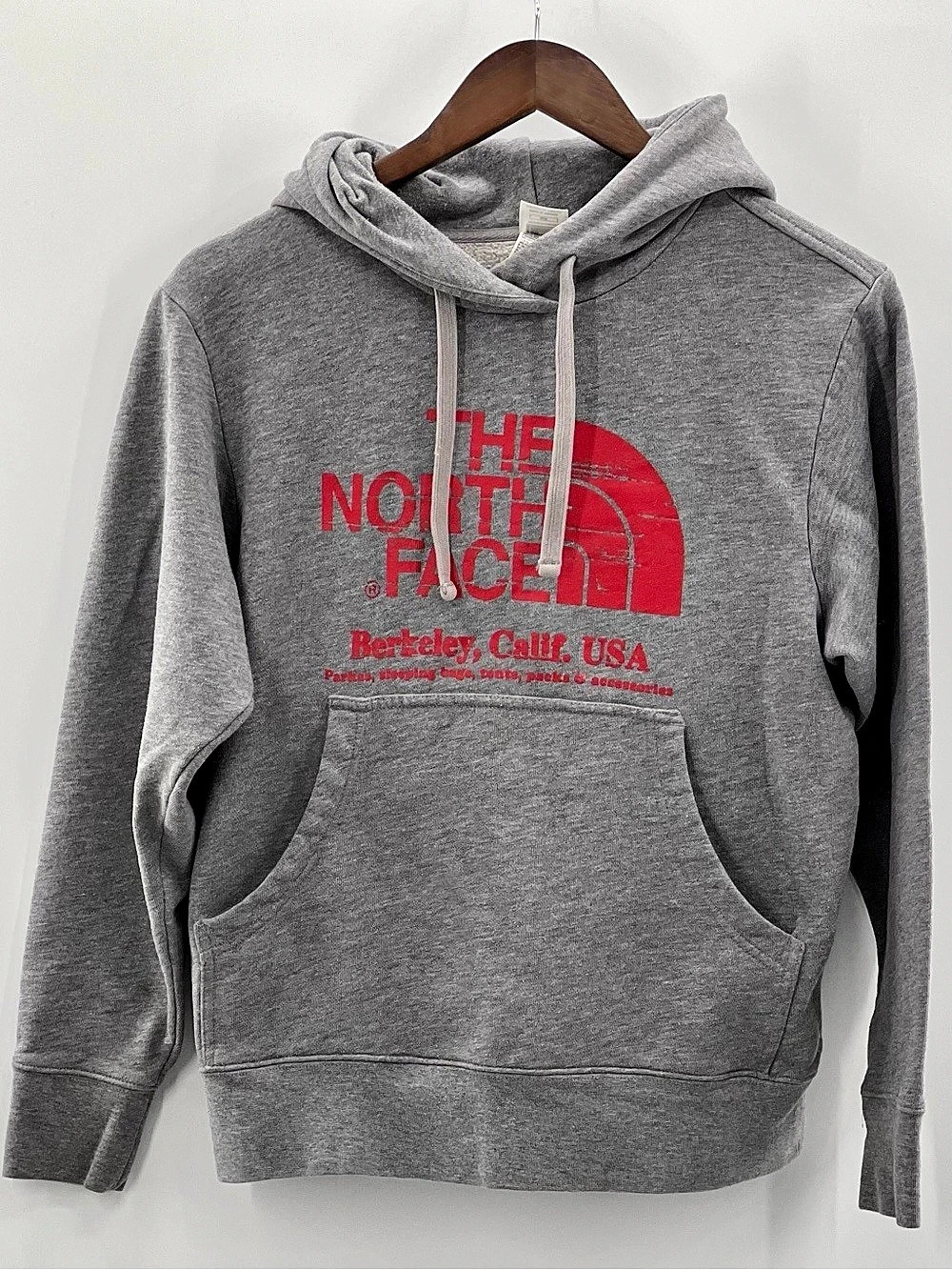595 The North Face Berkeley Half Dome Hoodie Gray Men Small